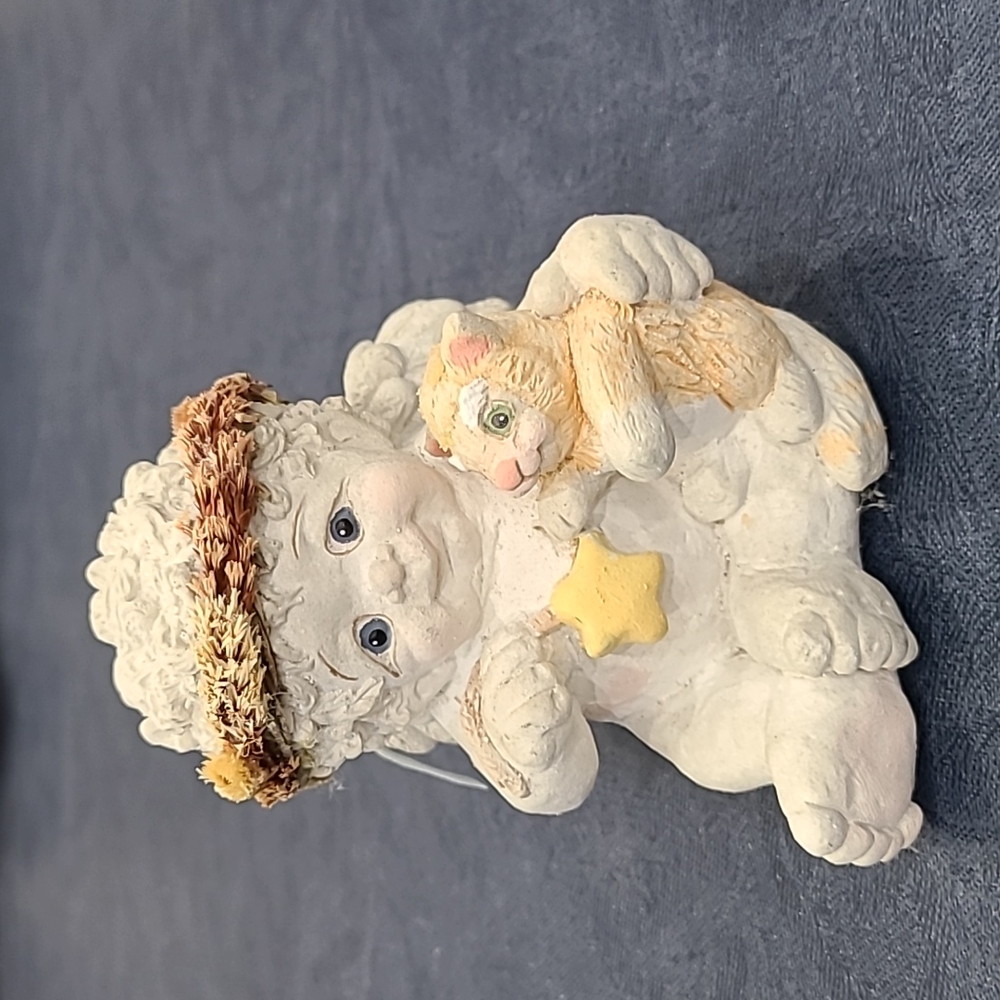 Dreamsicles 4" Angel with Star Kitty Cat 1993 Vintage Figurine